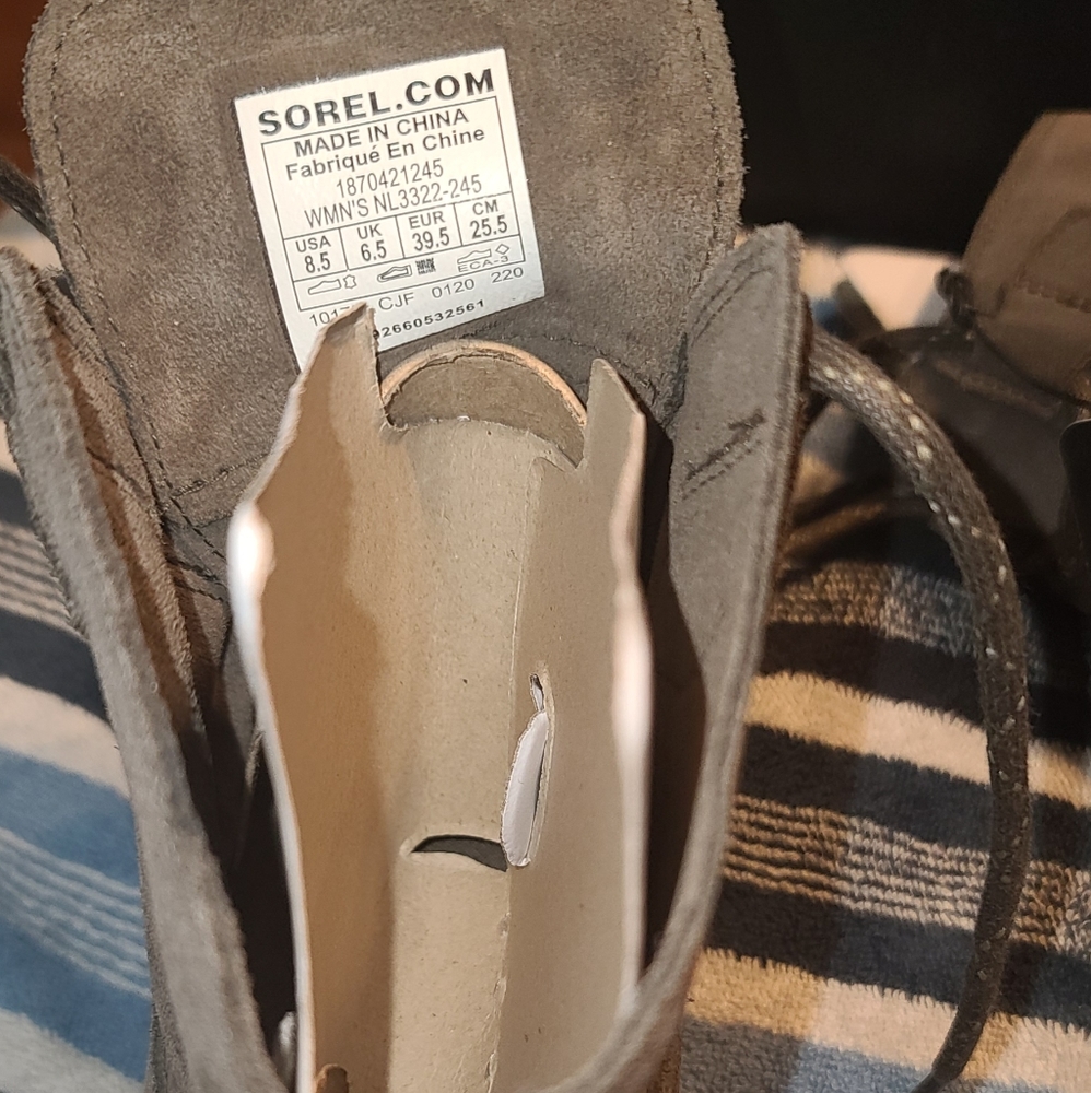 Sorel Boots - Picture 8 of 16